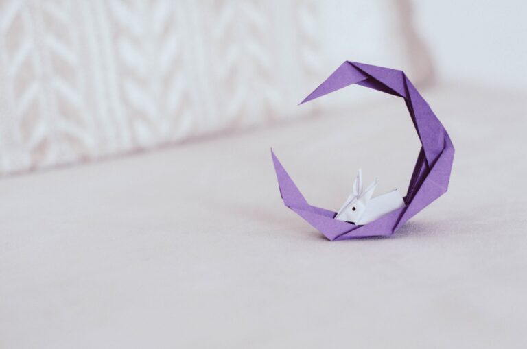 Origami for Beginners: Easy Paper Crane Tutorial